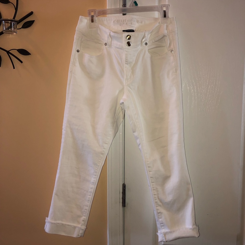 White jean